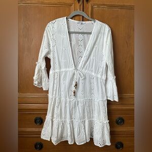 Blue Island eyelit swim coverup
White
Size M